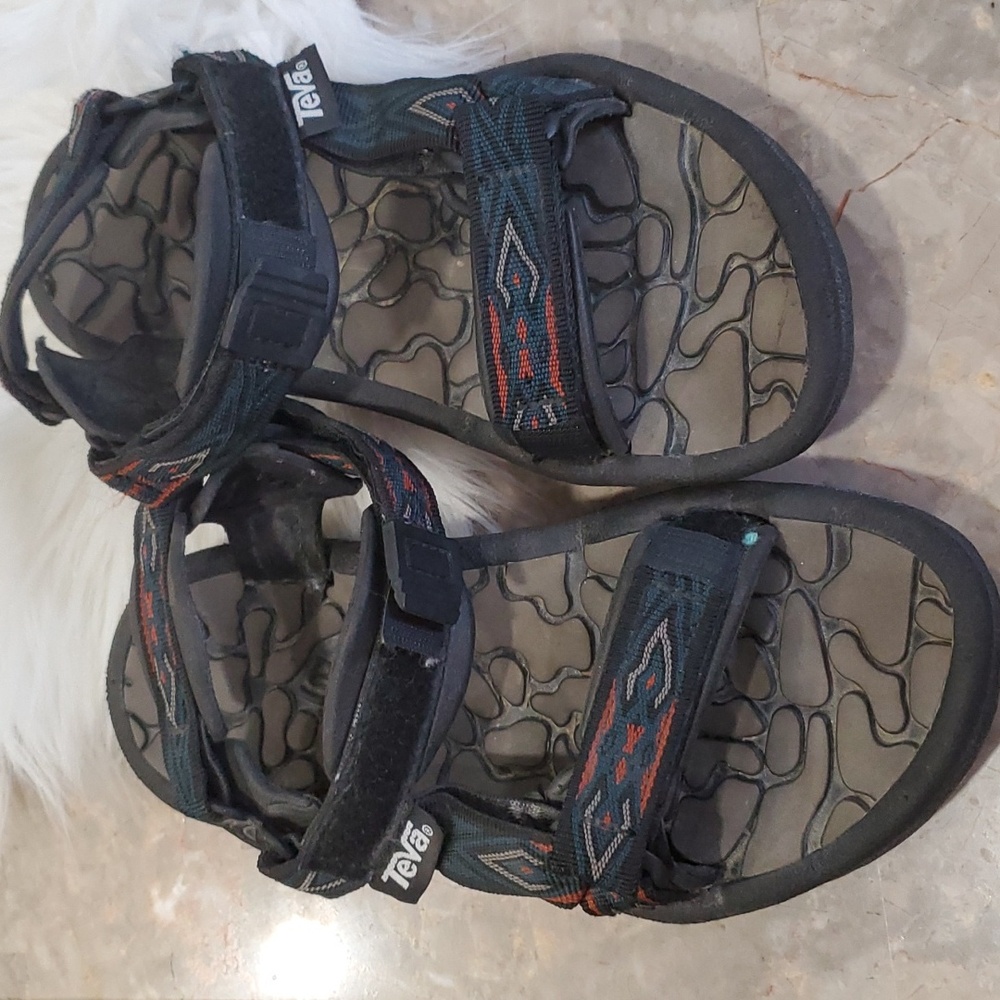 Teva black sandals size 9 - Picture 10 of 12